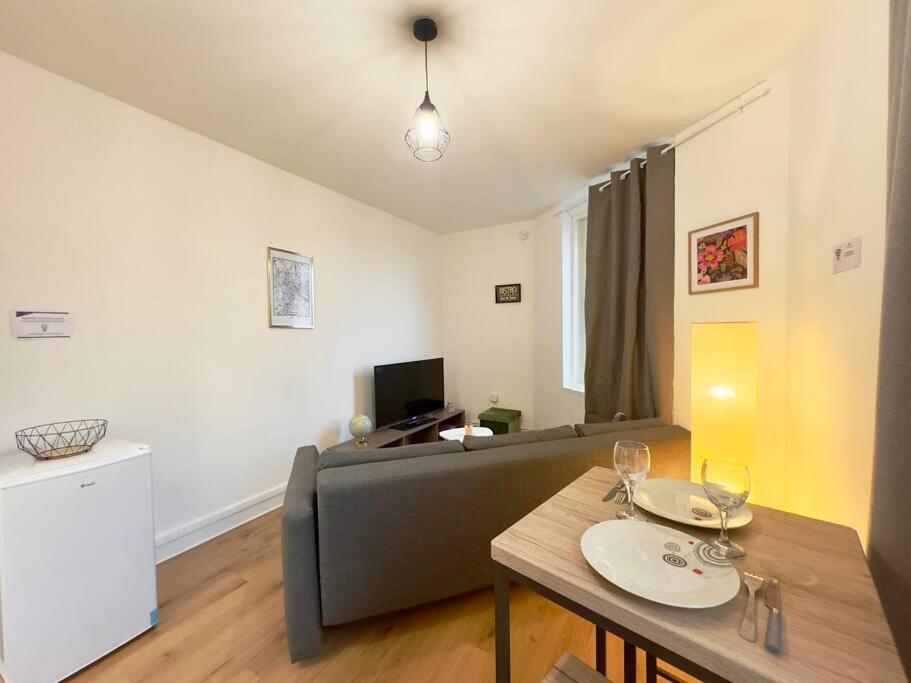 Aukabest 3 * Proche Ferry * Gare Apartment *