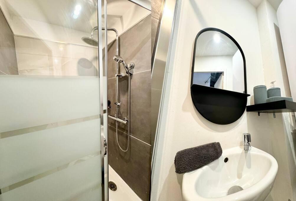 Aukabest 3 * Proche Ferry * Gare Apartment